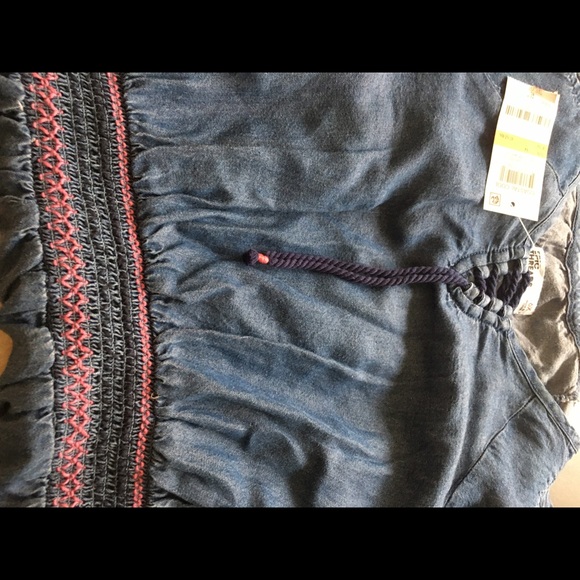 Epic threads Girls Embroidered Cold Shoulder Dress Denim. Size 6X . NEW - Picture 6 of 7